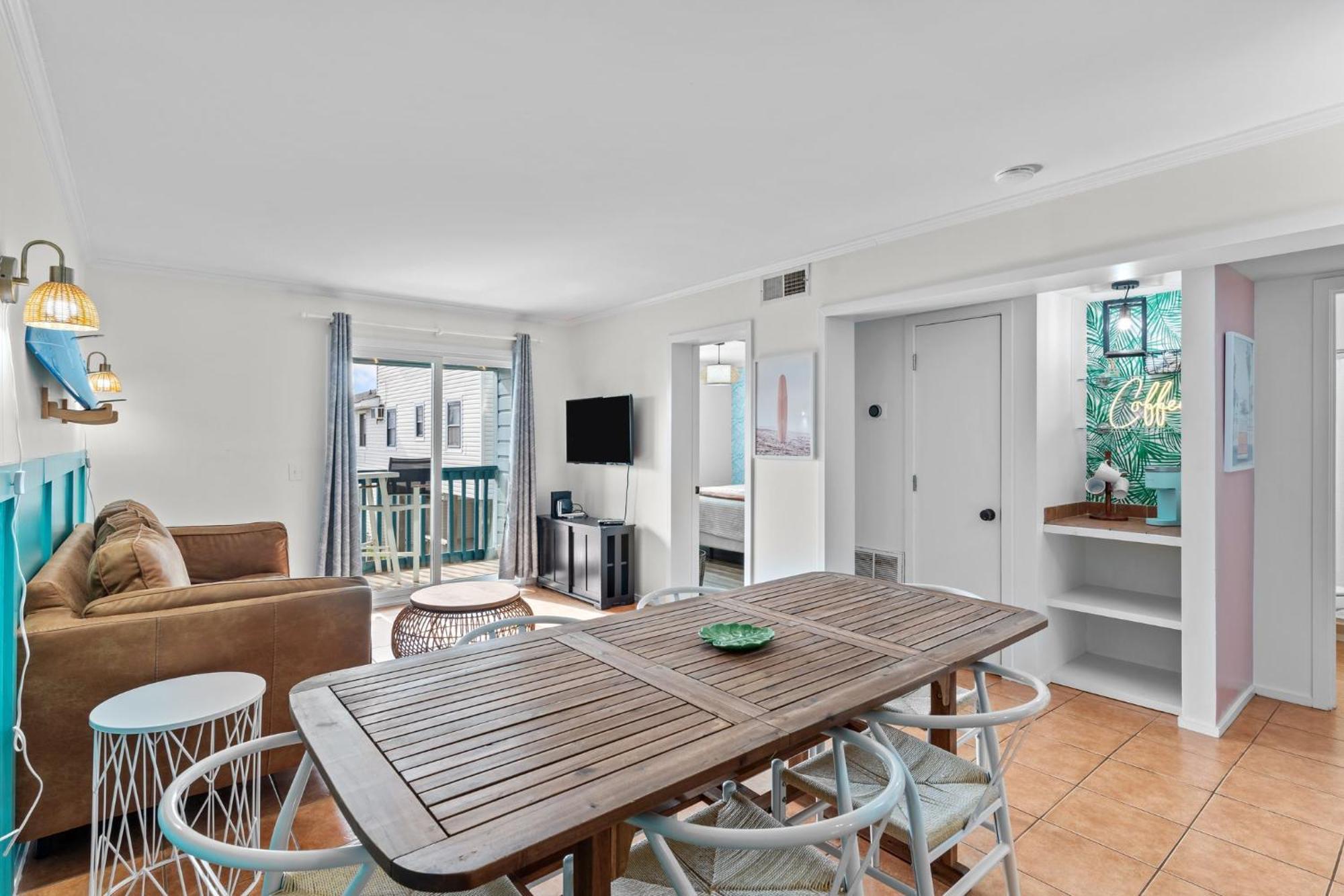 Hang Ten Hideaway, Pool, Condo, Parking - 6 Person Max Occupancy Carolina Beach Εξωτερικό φωτογραφία