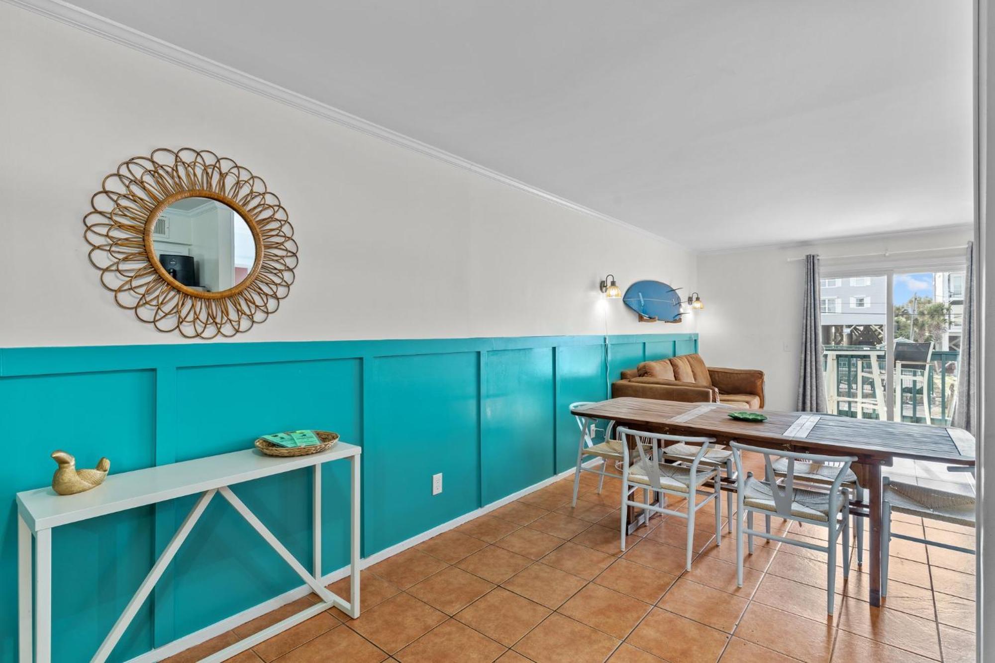 Hang Ten Hideaway, Pool, Condo, Parking - 6 Person Max Occupancy Carolina Beach Εξωτερικό φωτογραφία